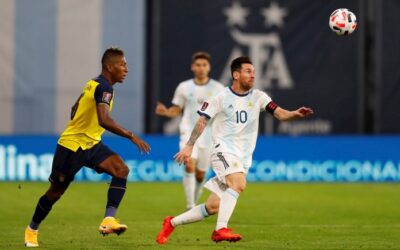 Messi amplía su leyenda y guía a Argentina a un trabajado triunfo